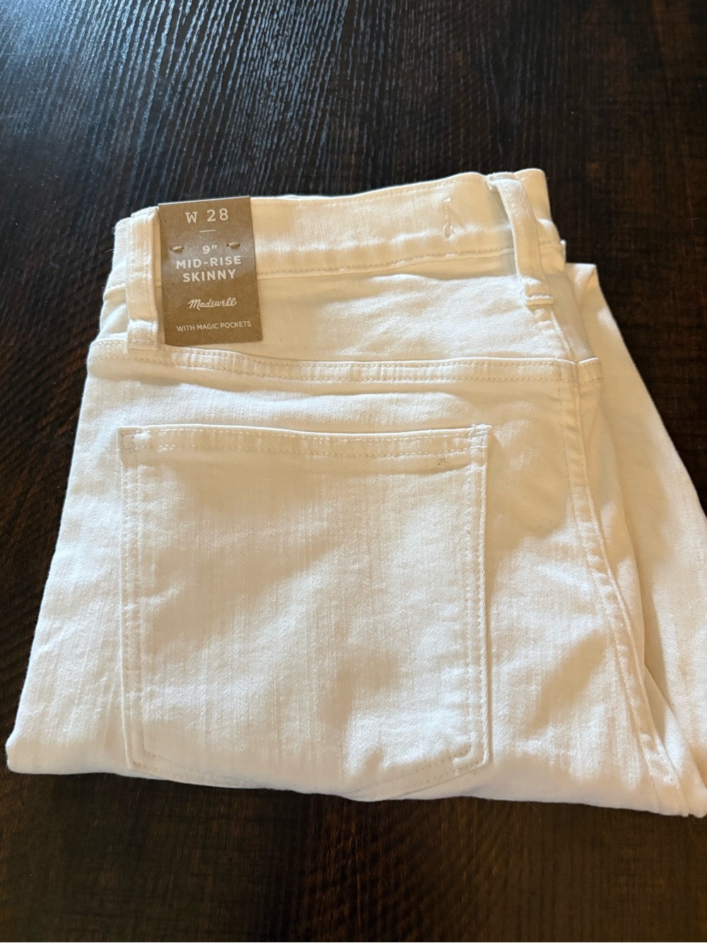 Madewell Mid-Rise Skinny Jeans in Off-White
